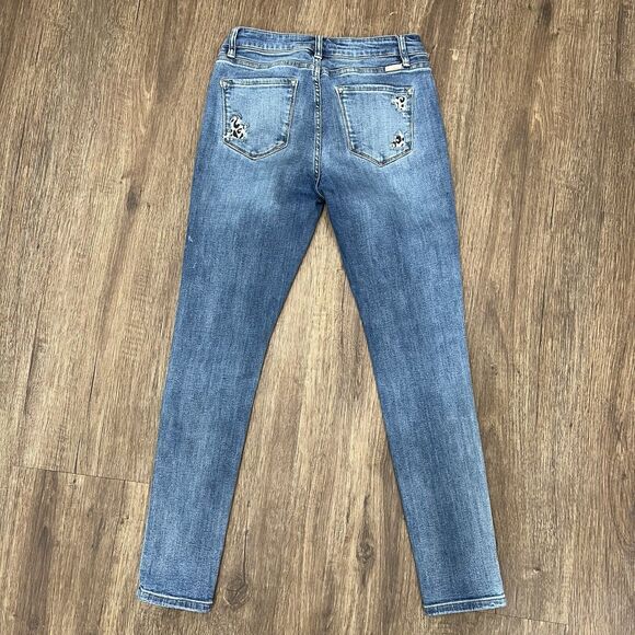 KanCan Size 9 28 Jeans Leopard Patched Holes Distressed Mid Rise Skinny Stretch - Picture 3 of 11